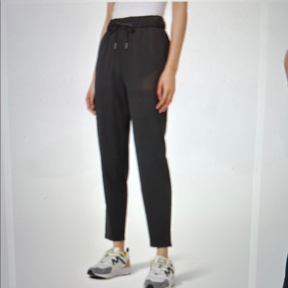 Lululemon Keep Moving Pant - Picture 5 of 5